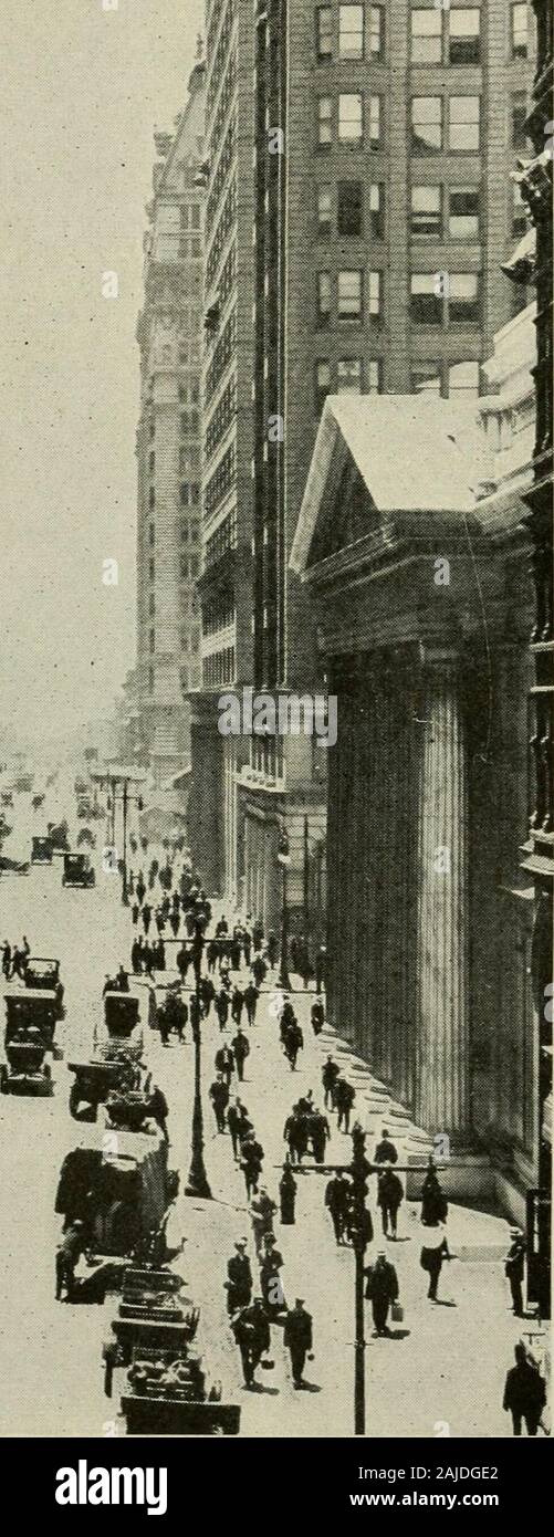 Rand McNally Philadelphia Führer durch die Stadt und Umgebung. ^ ich "iHii. Breite Straße von Stadt HallPage 28 18 RAND McNALLY PHILADELPHIA REISEFÜHRER erhöhte Eisenbahn über den Schuylkill River einen Zweigleisigen erhöhten lineextends zur Endstation an der 69th St., 32d, 36th, 40th, 46th, 52d, 56th, 60th, 63 d, 66., und 69. Sts. Bestimmte Oberfläche car Linien aus dem Westen Philadelphia sectionalso die U-Bahn am 30. St. eingeben und zu 13 vSt ausführen., makinga Schleife rund um das Rathaus. SUBURBAN ELEKTRISCHE LEITUNGEN von der 69th St. Pol der Market St.-Bahn - elevatedline: Philadelphia & West Stockfoto