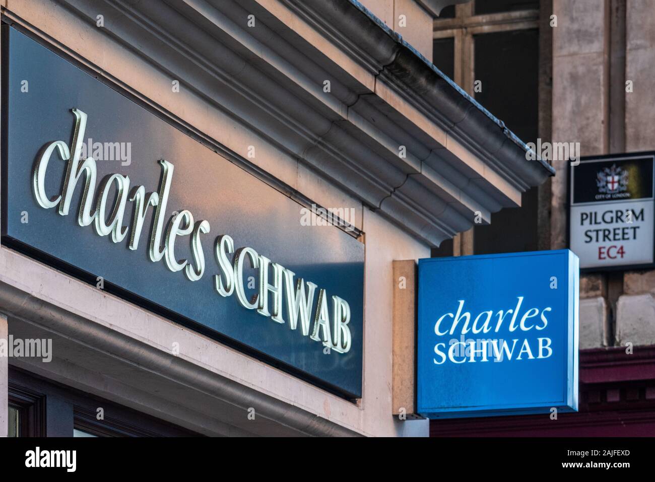 Charles Schwab London Charles Schwab UK Office bei 33 Ludgate Hill London Stockfoto