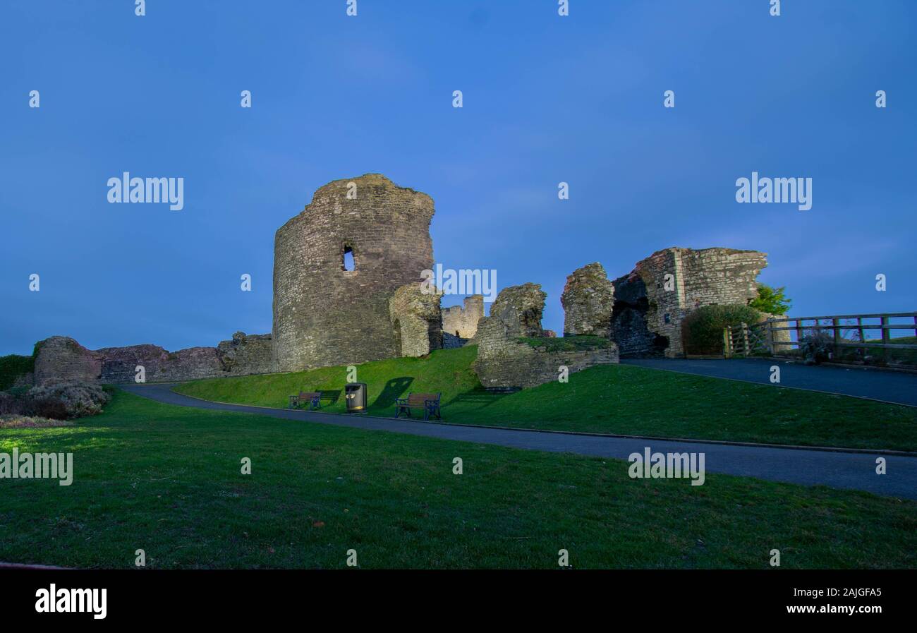 Aberystwyth Castle in den frühen Morgenstunden Stockfoto