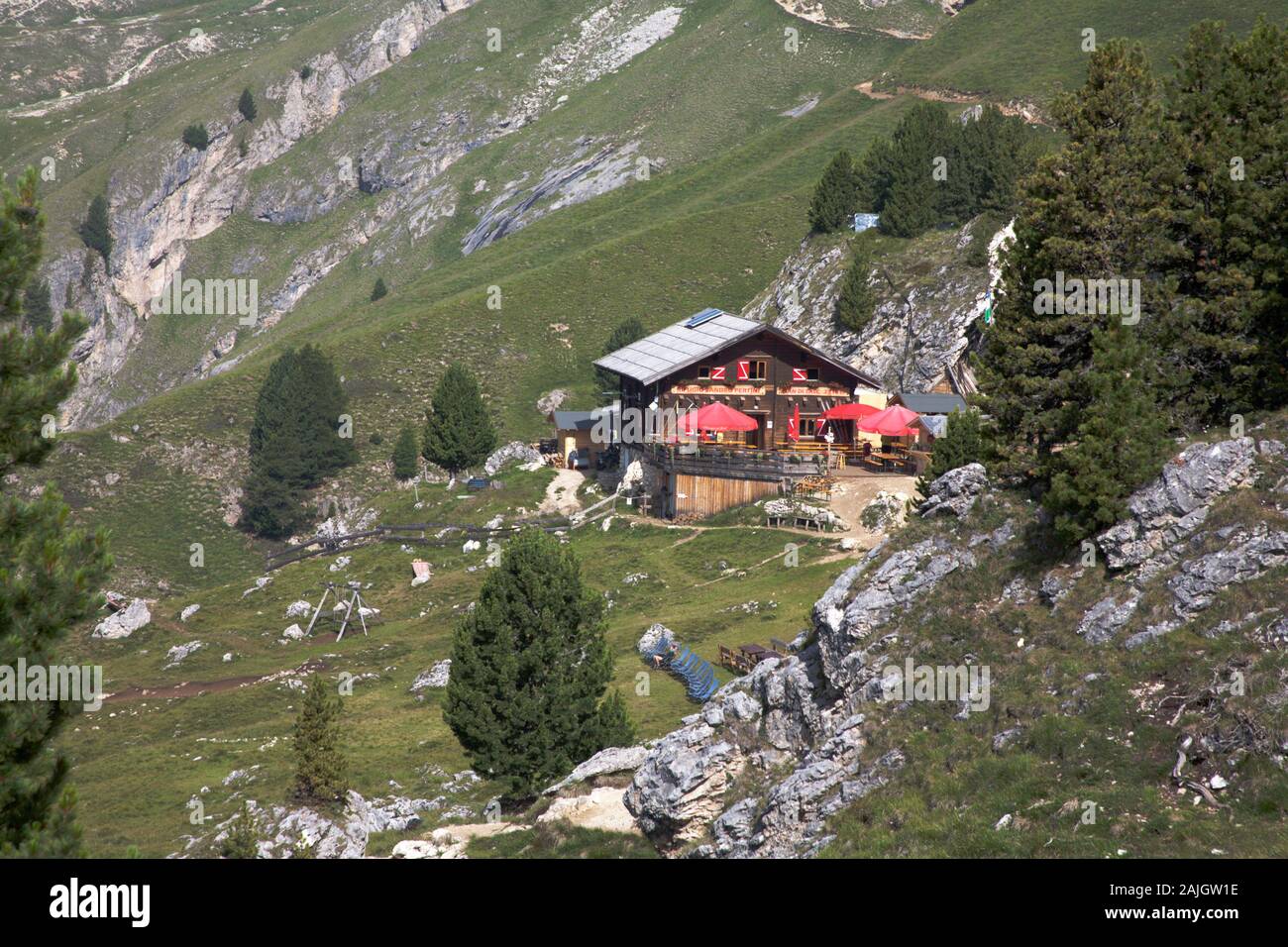 Refugio Sandro Pertini in der Nähe des Friedrich-August-Weges in der Nähe der Sellajoch Dolomiten Südtirol Italien Stockfoto