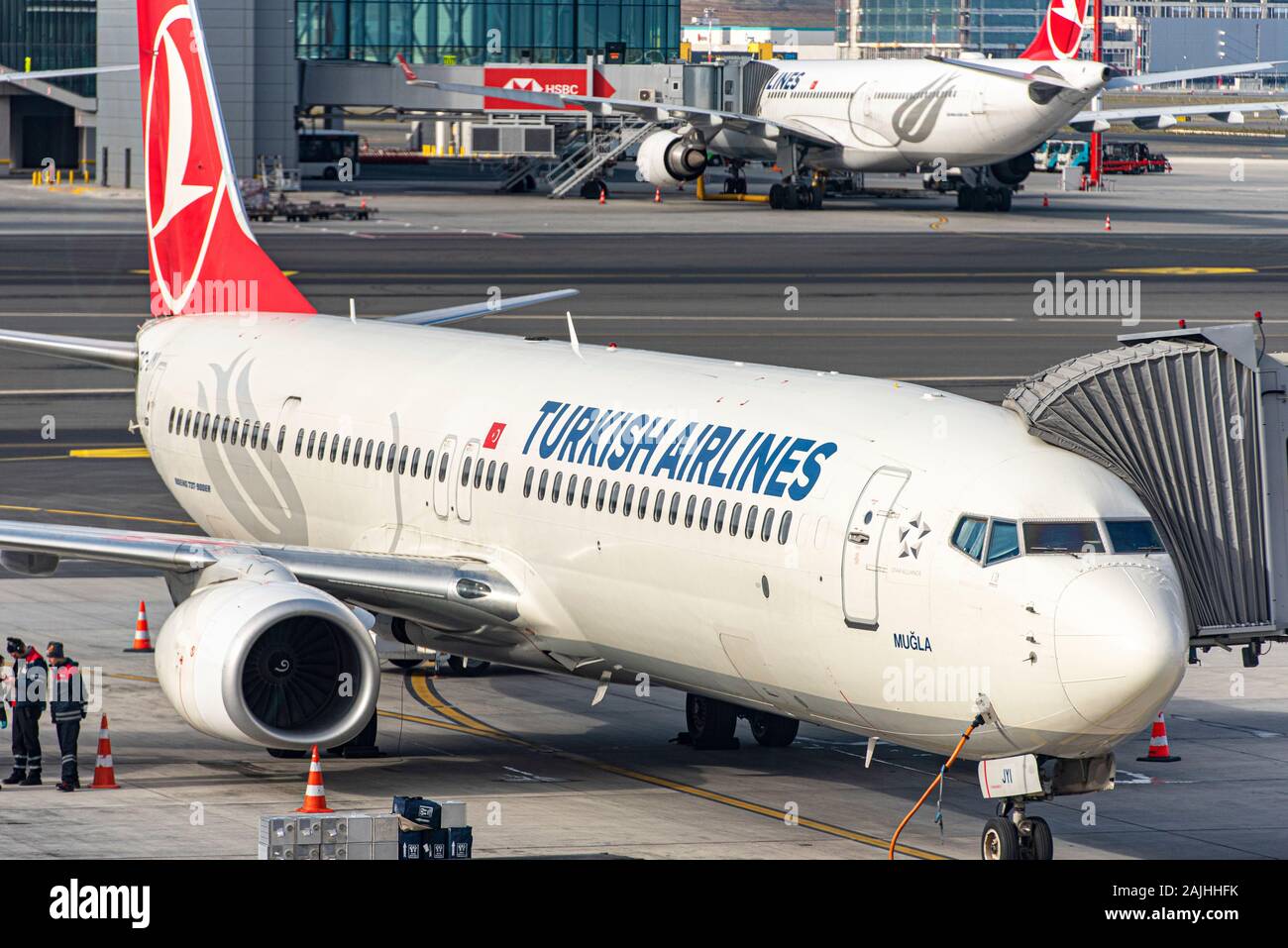 ISTANBUL - Jan 03: Flugzeuge mit Turkish Airlines Logo am neuen Flughafen Istanbul Havalimanı am 03 Januar. 2010 in der Türkei. Stockfoto