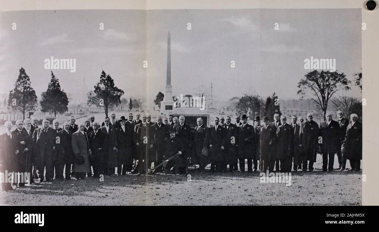 Pennsylvania bei Gettysburg: Zeremonien bei der Einweihung der Denkmäler, die von der Commonwealth von Pennsylvania zum Major General George G Meade, Major General Winfield S Hancock, Major General John F Reynolds errichtet und die Positionen der Pennsylvania Befehle in der Schlacht ein zu markieren. 13 Und IJ,, 1910. Bei Cowans 1 fotografiert. Genl. E.M., t, Vertreter Florida. 2. Kapitän Wm. Penn&gt; j, Vertreter Gettysburg Commis 3. Genl. Louis Wagner, &gt; g, Vertreter vania Gettysburg (4. Hon. Weldon B. Hej..s, Vertreter von Idaho, Memb €, nbia. parteirats. Ough, Vertreter - 0. Hon Stockfoto