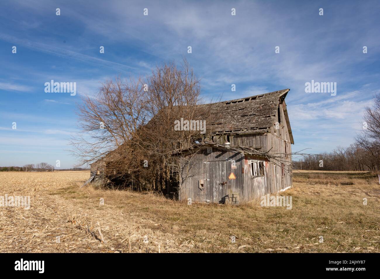 Alte Scheune im Mittelwesten. Bureau County, Illinois, USA Stockfoto