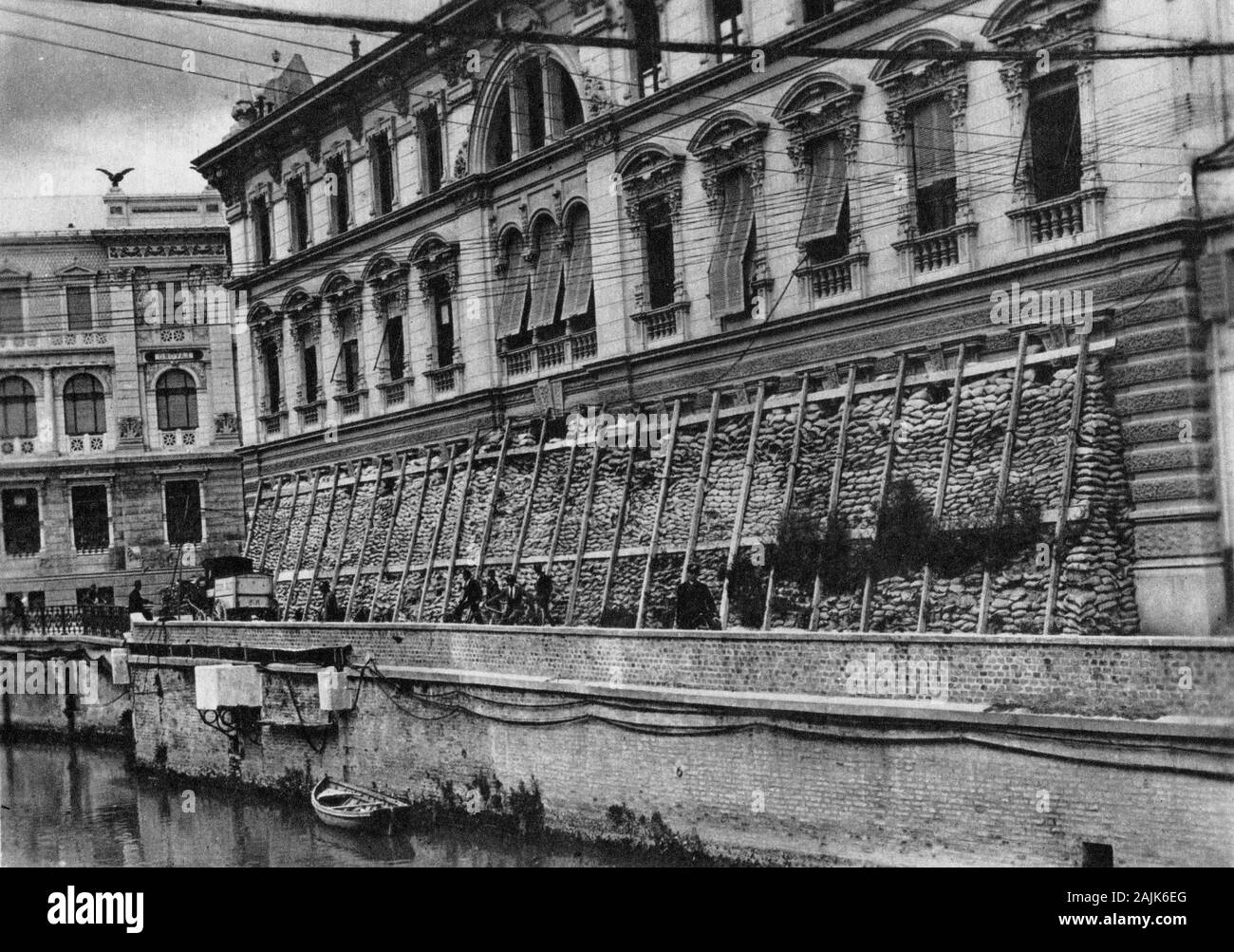Bank in Venedig geschützt gegen Angriffe während des ersten Weltkrieges, Italien // Weltkrieg I, Italien Stockfoto
