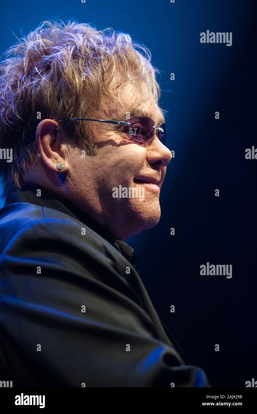 Milano Italien, 29. September 2009, Live Konzert von Elton John am Mediolanum Forum von Assago: Elton John während des Konzerts Stockfoto