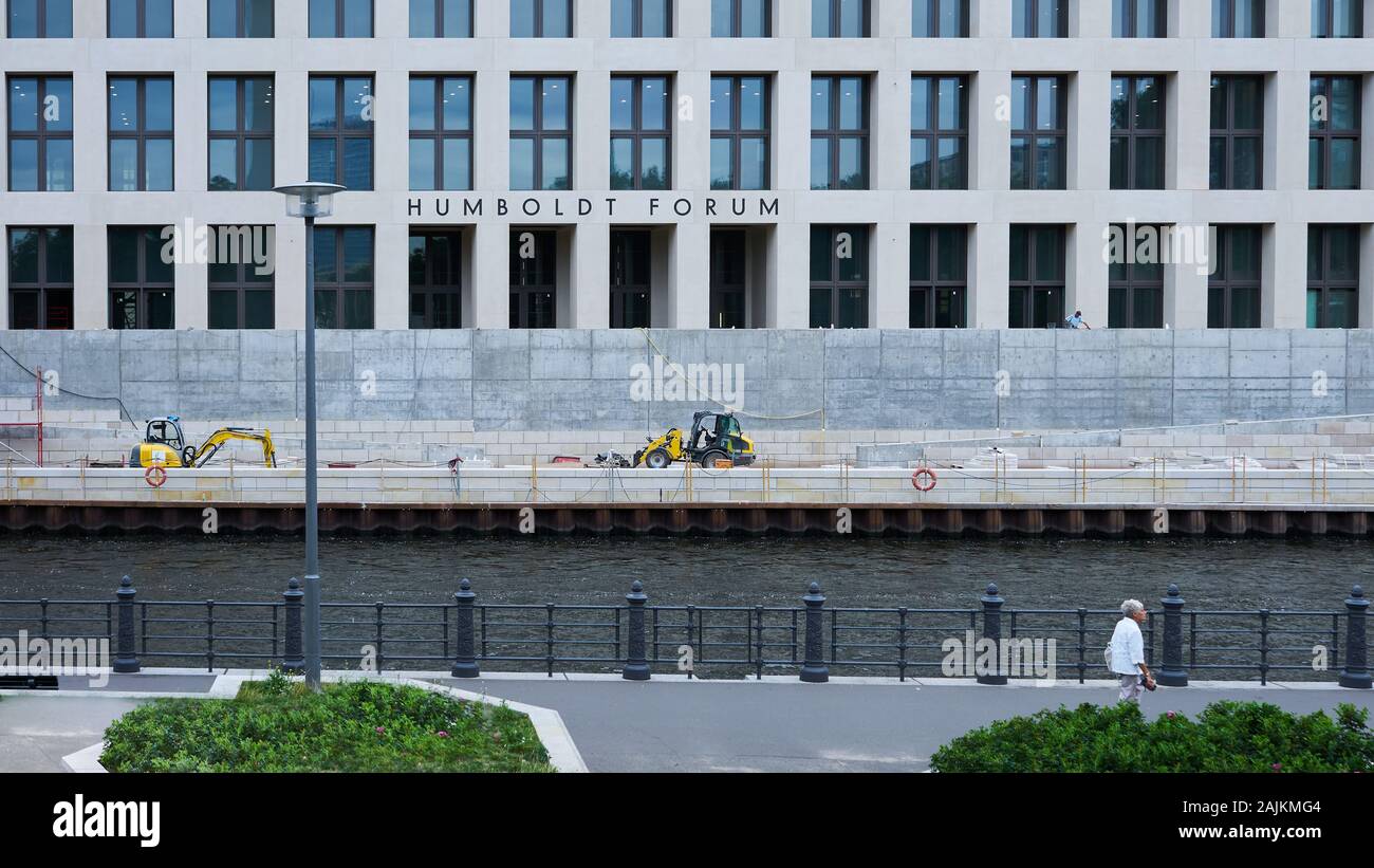 Die Bauarbeiten für das neue Humbolt-Forum, das Wissenschaft, Kunst und Politik in den Vordergrund stellt, werden 2020 in Berlin, Deutschland, eröffnet Stockfoto