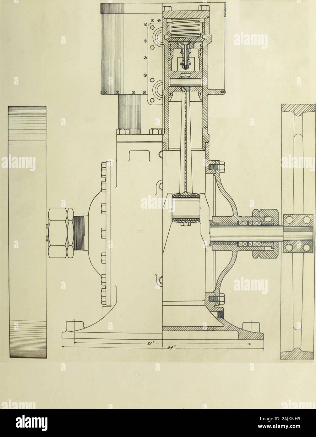 Eine Diskussion über die Gestaltung von kleinen Ammoniak-kompressoren. et sollte offen sein, um die Zylinder von crackingshould der Maschine mit Frost wieder auf die Maschine und die Jacke watershut aus ausgeführt werden, zu verhindern. Wurde eine Maschine von ähnlichen Design einige Vor zehn Monaten gebaut und im alarge Einzelhandel installiert und hat zehn Stunden täglich laufen ohne Reparaturen von anykind. Es ist unmöglich, die mit Ventil arbeiten zehn Meter vom Kompressor zu hören. Diese Maschine wird durch vier Halb Zoll Schrauben verbleites vier Zoll in einem concretefloor statt. Die Jacke ist aus Links der Zeichnungen in der Regel ist dies C Stockfoto