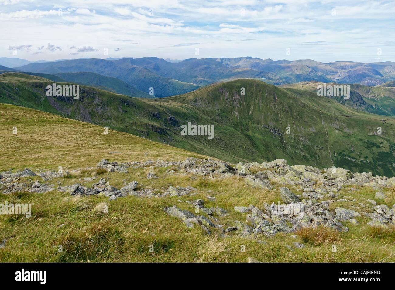 Blick nach Westen von Rampsgill Kopf über Deepdale in Richtung Fairfield (873 m links), St Sunday Crag (841 m) Das Kap & Helvellyn (949 M), Lake District, Cumbria, Stockfoto