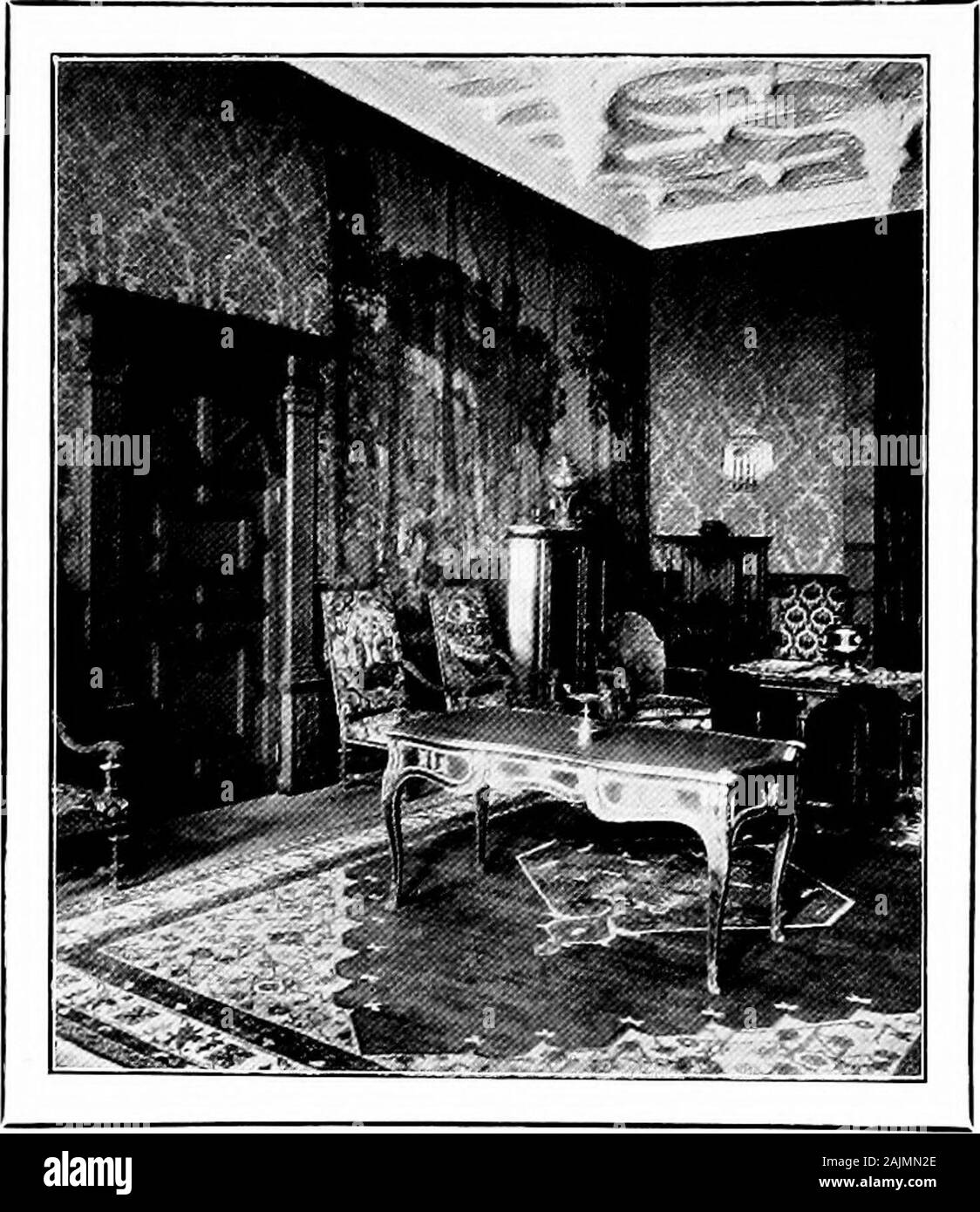 Unsere Häuser, und wie sie zu verschönern. Der Speiseraum Teppich Fröhlichkeit so notwendig wie Sitle 157 Esszimmer für ein kleines Haus. ... 161 anderen Regelungen für Speisesäle 162 Womans Reich - Der Salon Die Wahl eines Stils wie-io Sichern eine Aritstic Ensemble 187 eine besondere Salon Behandlung iSS andere Arten der Zeichnung Zimmer 194 ein Wort für die altmodischen Salon,. 197 14245 150 151 152 173177 Bric-a-p rac in itie Salon die Gefahren, die die laienhaften begegnen... 200 Traps IOr den Unerfahrenen... ... ... ... ... ... 201 Das Boudoir 202 Morgens Zimmer der Bibliothek der Billard R Stockfoto