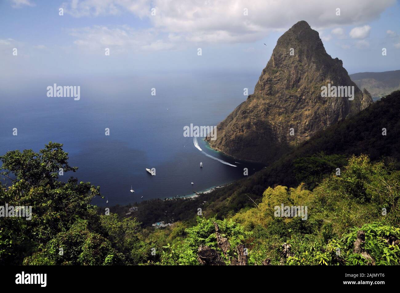 Die Pitons von St. Lucia in der Karibik Stockfoto
