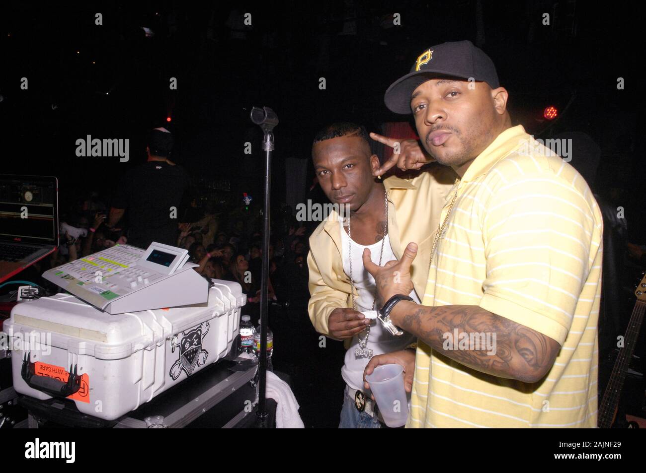 Rapper (L-R) Ras Kass und 40 Glocc im Key Club am 24. April 2011 in West Hollywood. Stockfoto