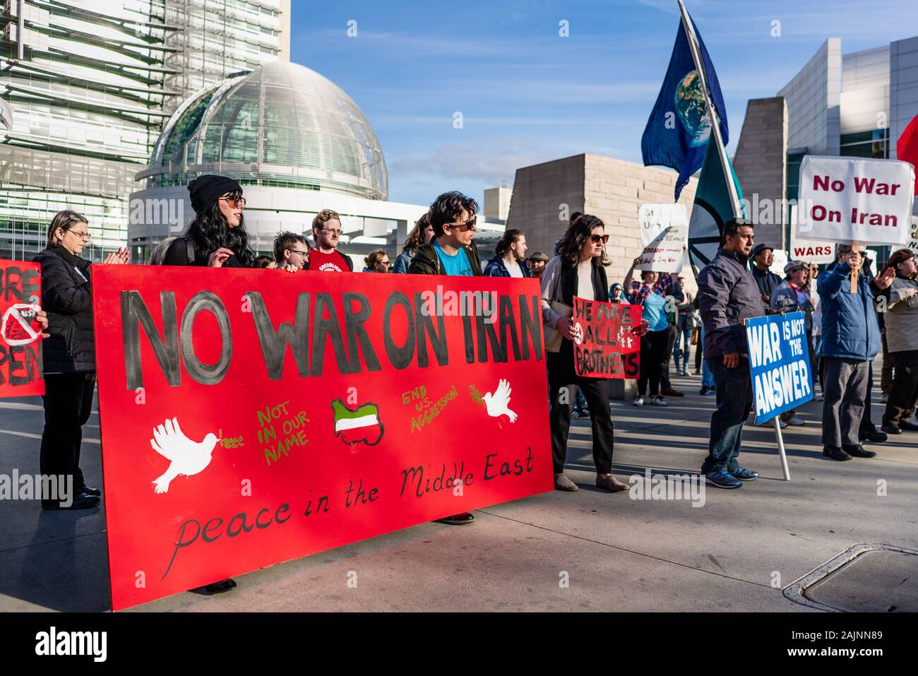 Januar 4, 2020 San Jose/CA/USA - Anti-kriegs-Protest vor dem Rathaus in der Innenstadt von San Jose. Stockfoto