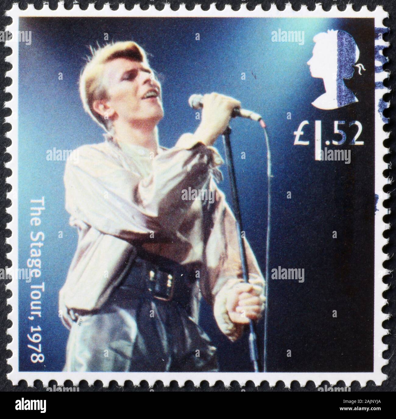 David Bowie im Konzert auf britischer Briefmarke Stockfoto