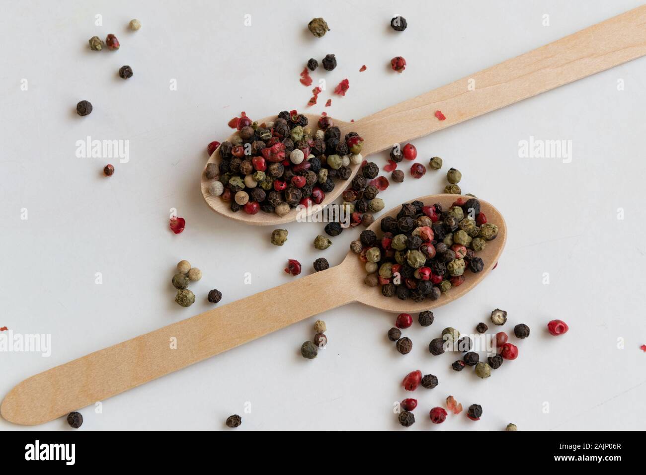 Mischung aus Pfeffer Samen, würzig und Würze Zutaten Stockfoto