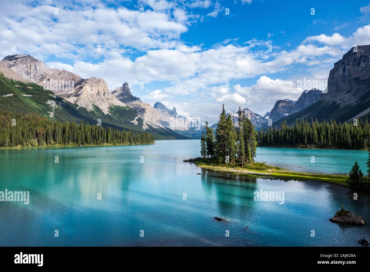 Spirit Island, Maligne Lake bei Sonnenuntergang, Jasper National Park, Alberta, Kanada. Stockfoto