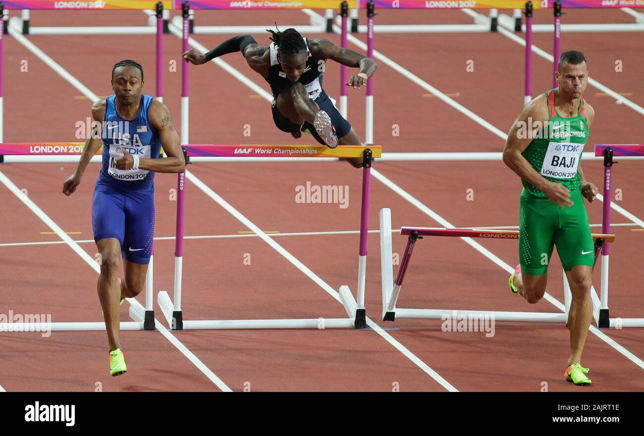 Aries Merritt (USA), Eddie Lovett und Balázs Baji (bulgarie) während der 3eme heizt Männer 110m Hürden Männer Halbfinale der IAAF Leichtathletik WM am 6. August im Olympischen Stadion in London 201St, Großbritannien Stockfoto