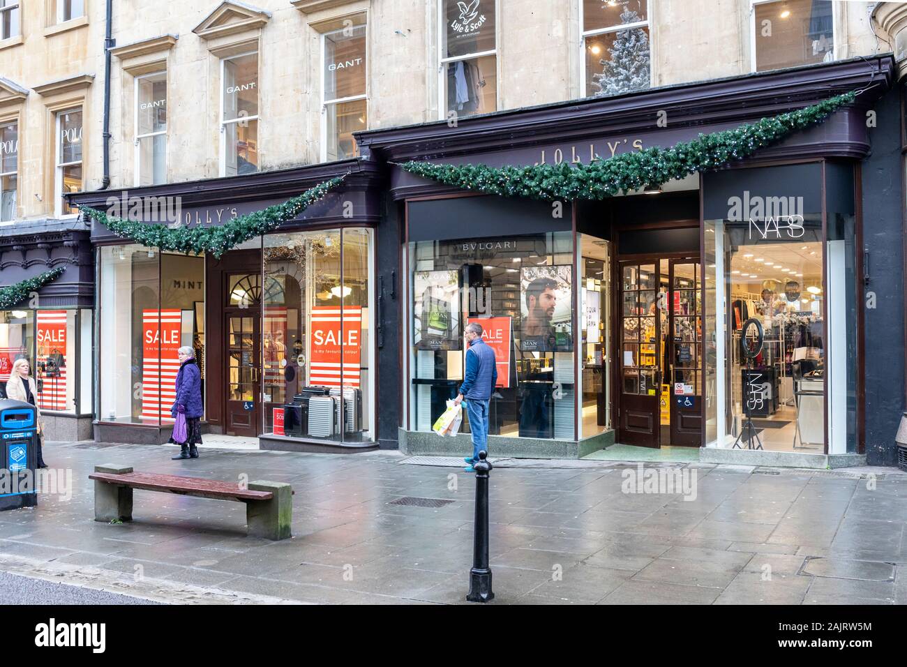 Verkauf im Januar im House of Fraser Store Jollys, eines der ältesten Kaufhäuser Europas, Milsom Street, Bath, England, Großbritannien Stockfoto