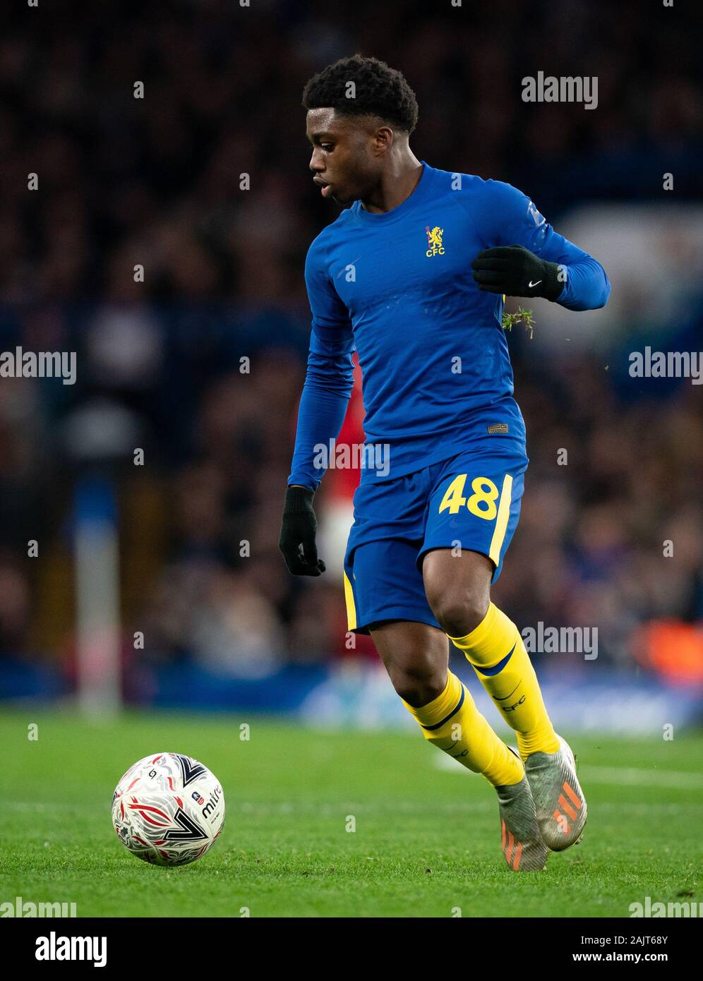 London, Großbritannien. 05 Jan, 2020. Tariq Lamptey von Chelsea im FA Cup 3.Runde zwischen Chelsea und Nottingham Forest an der Stamford Bridge, London, England, am 5. Januar 2020. Foto von Andy Rowland. Credit: PRiME Media Images/Alamy leben Nachrichten Stockfoto