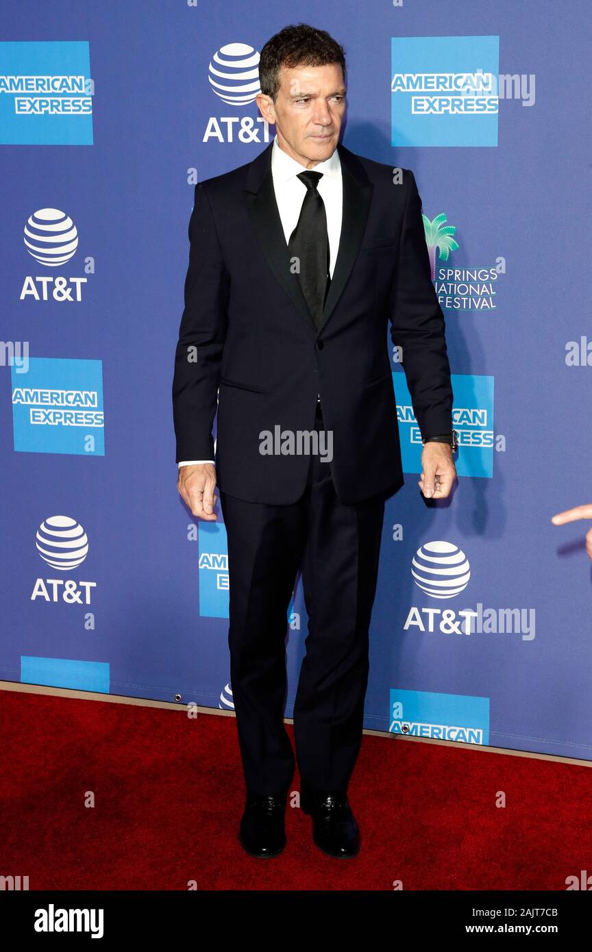 Palm Springs, USA. 02 Jan, 2020. Antonio Banderas die Teilnahme an der 31. jährlichen Palm Springs International Film Festival Film Awards Gala im Palm Springs Convention Center am 2. Januar 2020 in Palm Springs, Kalifornien. Credit: Geisler-Fotopress GmbH/Alamy leben Nachrichten Stockfoto