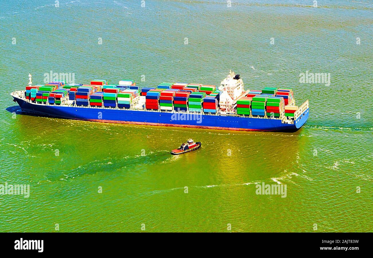 Luftaufnahme nach Bayonne Containerschiff reflex Stockfoto