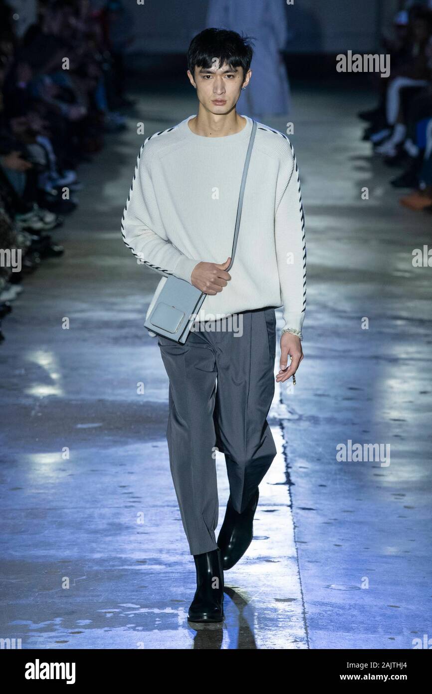 QASIMI AW 20 Start- und Landebahn während der London Fashion Week Männer" Januar 2020 - London, UK 05/01/2020 | Verwendung weltweit Stockfoto