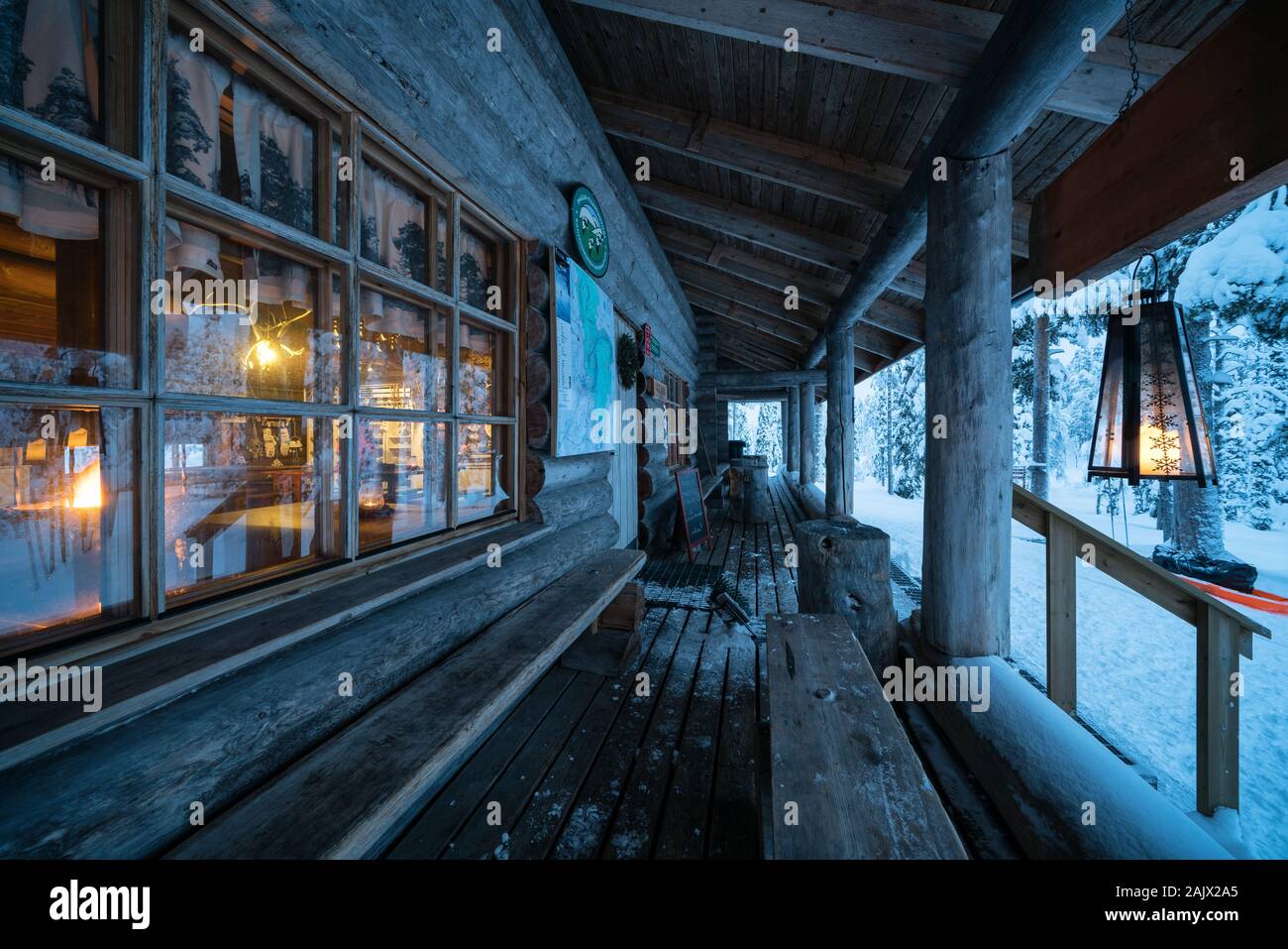 Latvamaja benannte Ski-Café in der Nähe des Fjells Ylläs im Pallas-Ylläs-Nationalpark, Lappland, Finnland Stockfoto