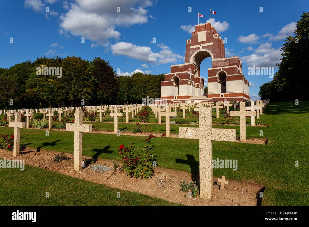 Die Lutyens entworfen, das Denkmal für die Fehlende der Somme Schlacht in Thiepval, Frankreich Stockfoto