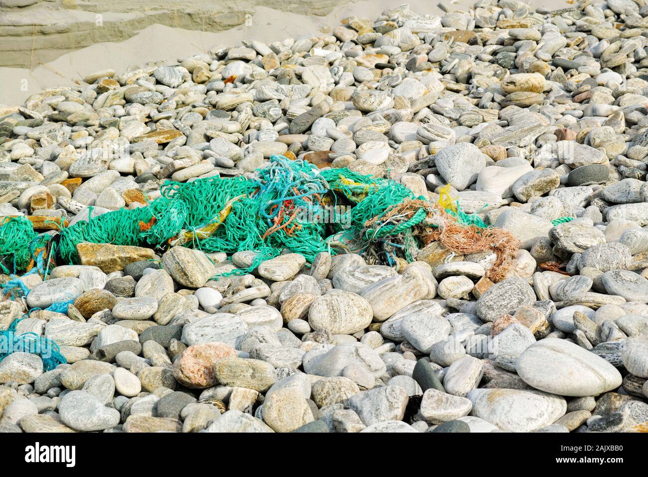 Strand Wurf - Übersicht entsorgt alte Seil Schmutz Stockfoto