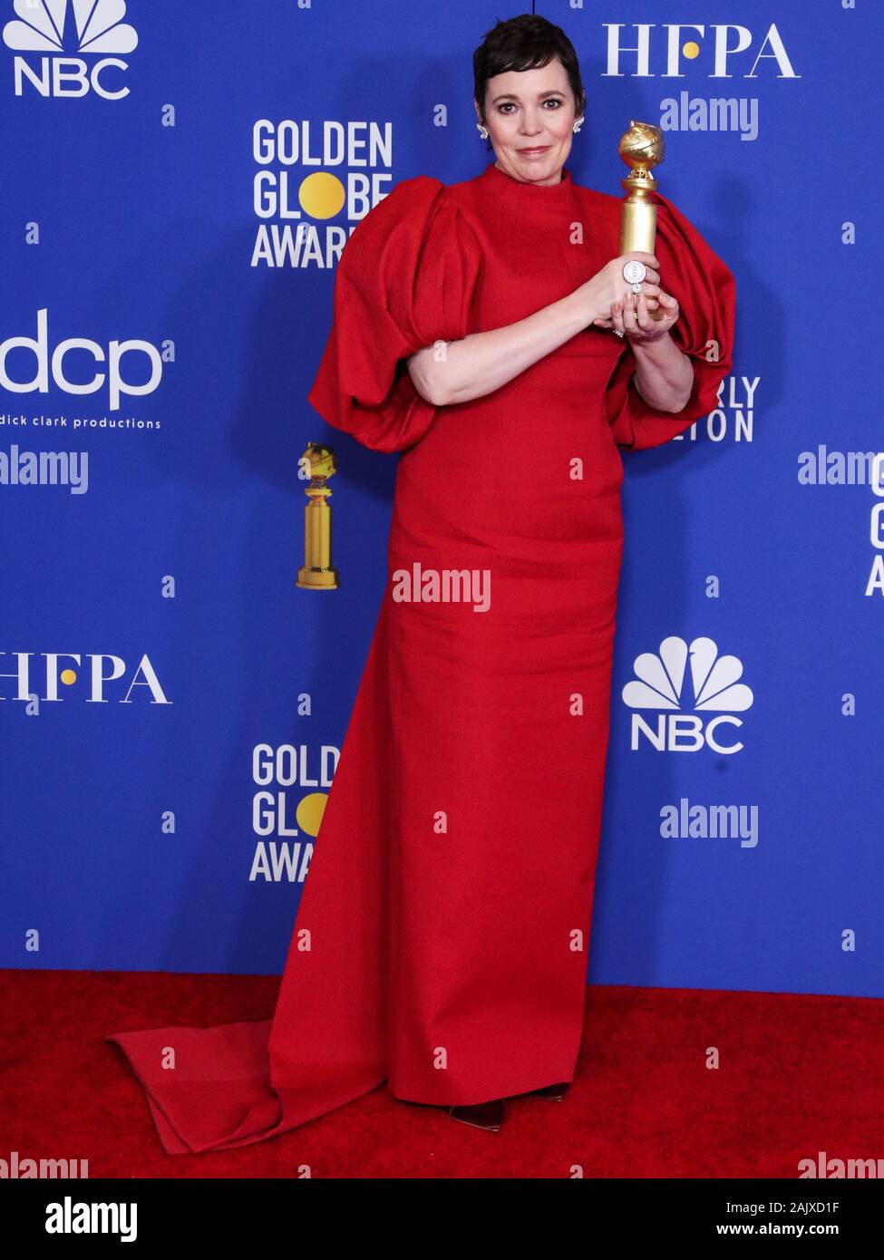 BEVERLY HILLS, LOS ANGELES, Kalifornien, USA - Januar 05: Schauspielerin Olivia Colman tragen Emilia Wickstead mit Chopard Schmuck stellt in der Presse Zimmer auf der 77. jährlichen Golden Globe Awards im Beverly Hilton Hotel am 5. Januar statt, 2020 in Beverly Hills, Los Angeles, Kalifornien, Vereinigte Staaten. (Foto von Xavier Collin/Image Press Agency) Stockfoto