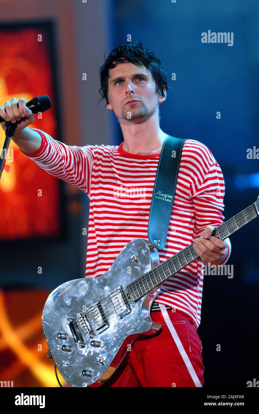 Verona Italien 09.05.2006, Arena: Matthew Bellamy von Muse im Konzert während der musikalischen Ereignis 'Festivalbar 2006". Stockfoto