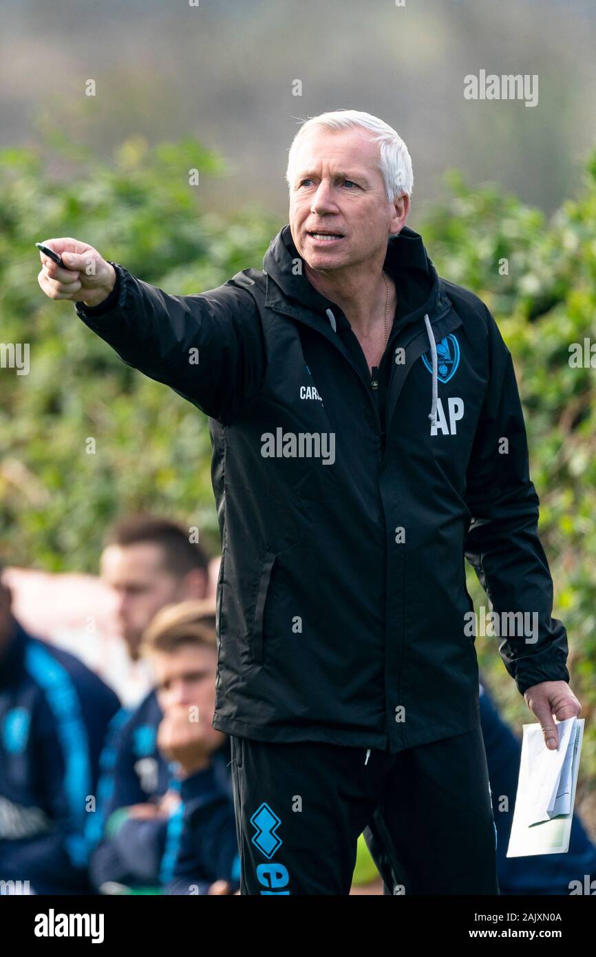 MALAGA, 06-01-2020, Fußball,, niederländischen Eredivisie, Saison 2019-2020, ADO Den Haag Trainer Alan Pardew, während der testmatch ADO-Noordwijk in Mijas, Spanien Stockfoto