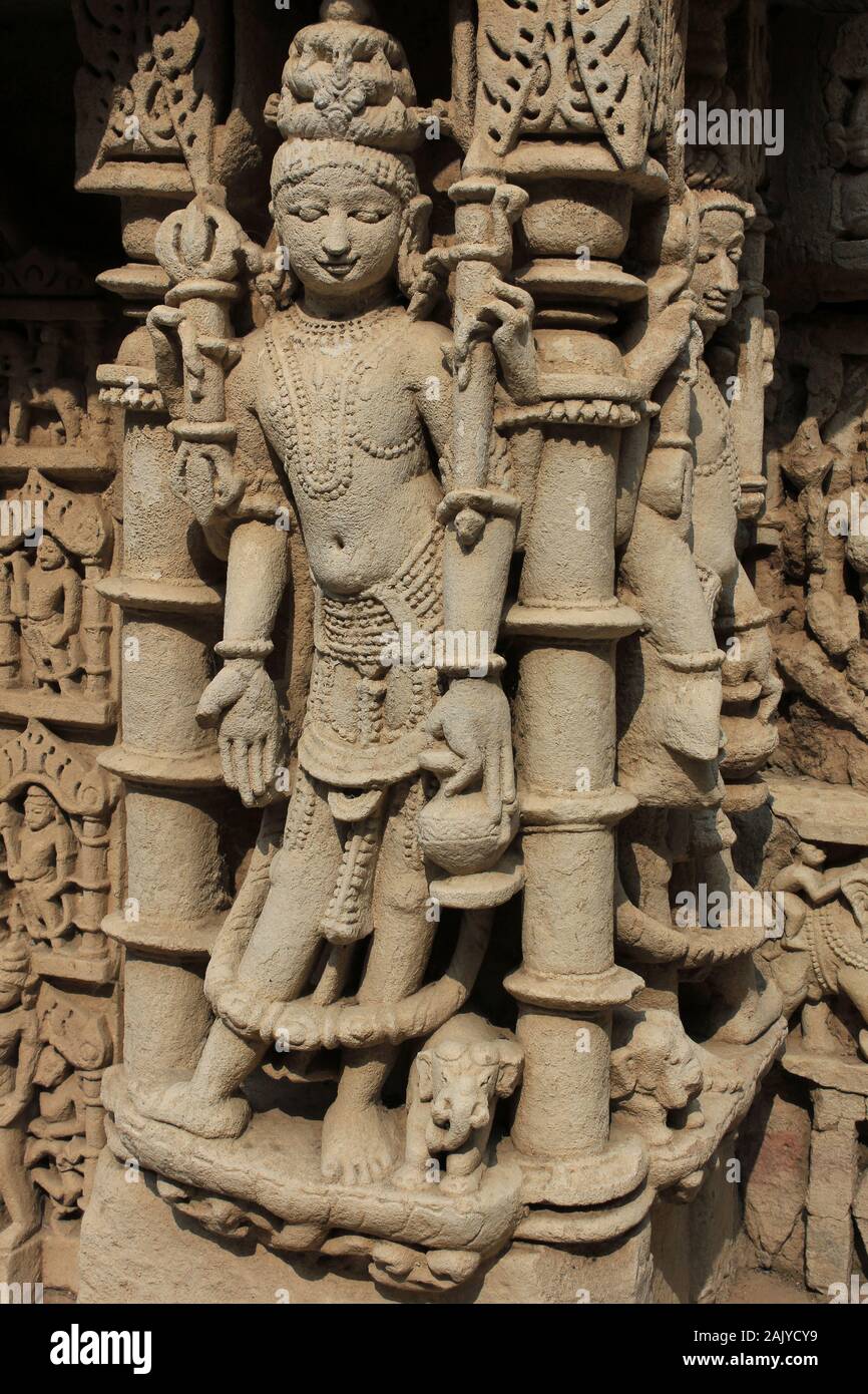Skulptur von lord Vishnu in Rani Ki Vav Stepwell, Gujarat, Indien Stockfoto