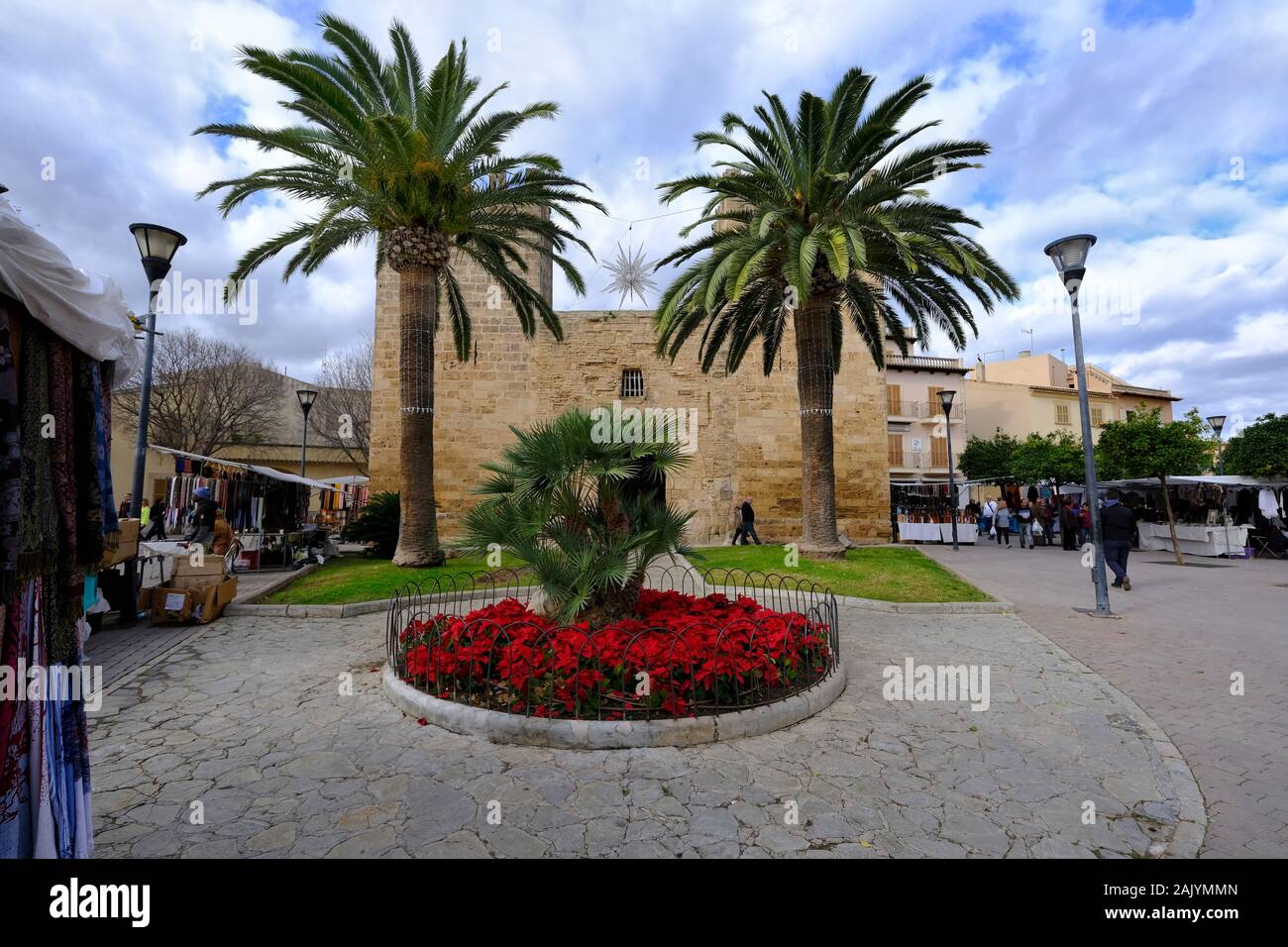 Europa, Spanien, Mallorca, Wochenmarkt in Pollenca am Ende Dezember 2019 Stockfoto
