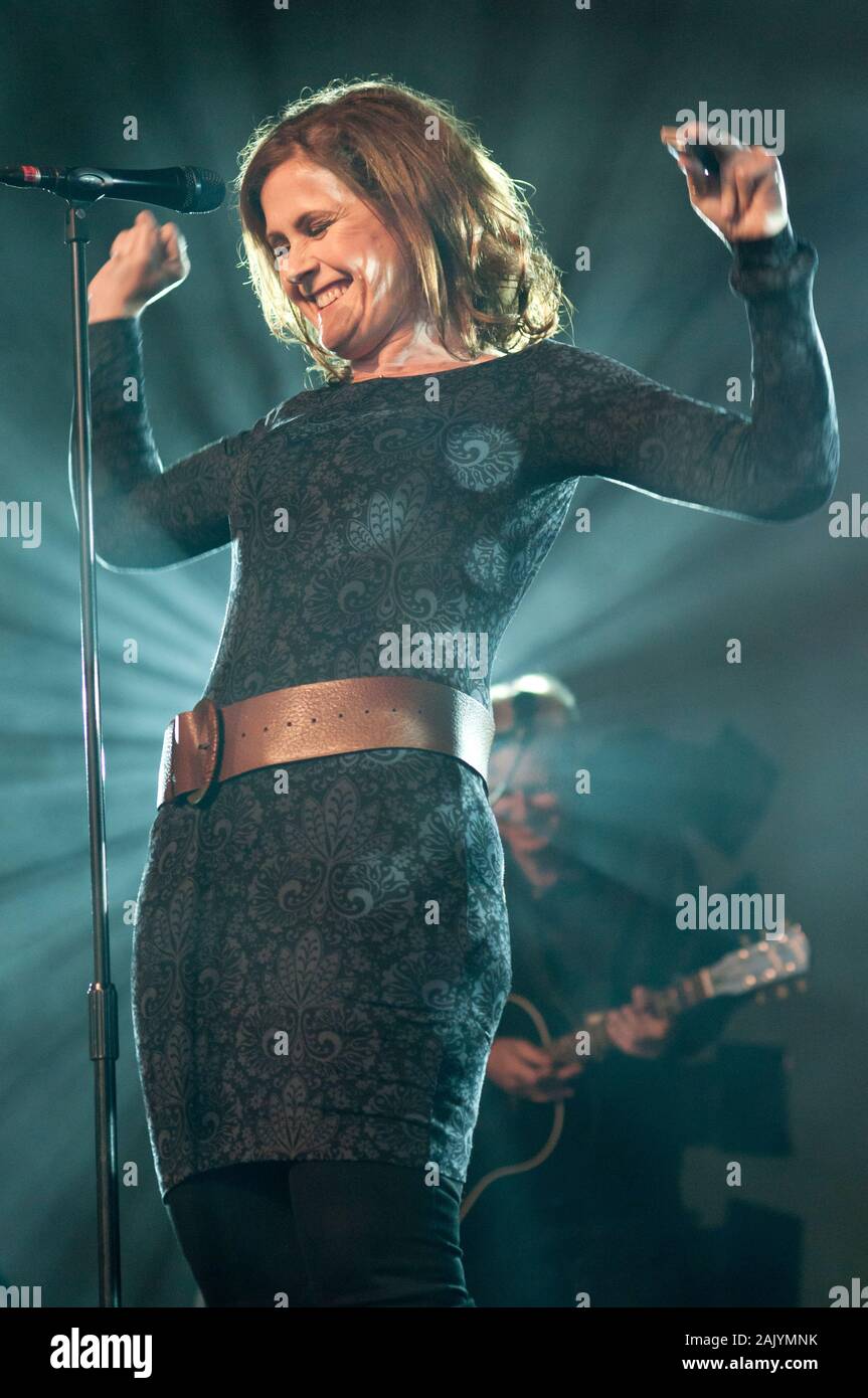 Alison Moyet durchführen am Cornbury Festival, UK, 29. Juni 2012 Stockfoto
