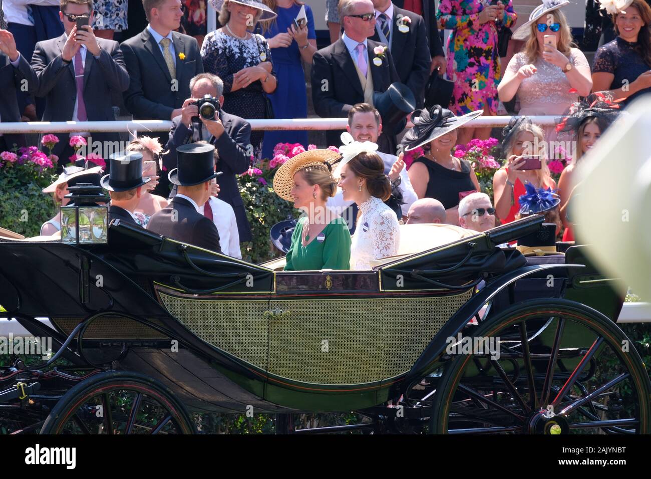 Historische Bilder von Kate Middleton, Der Herzogin von Cambridge, die Royal Ascot, Großbritannien besucht Stockfoto