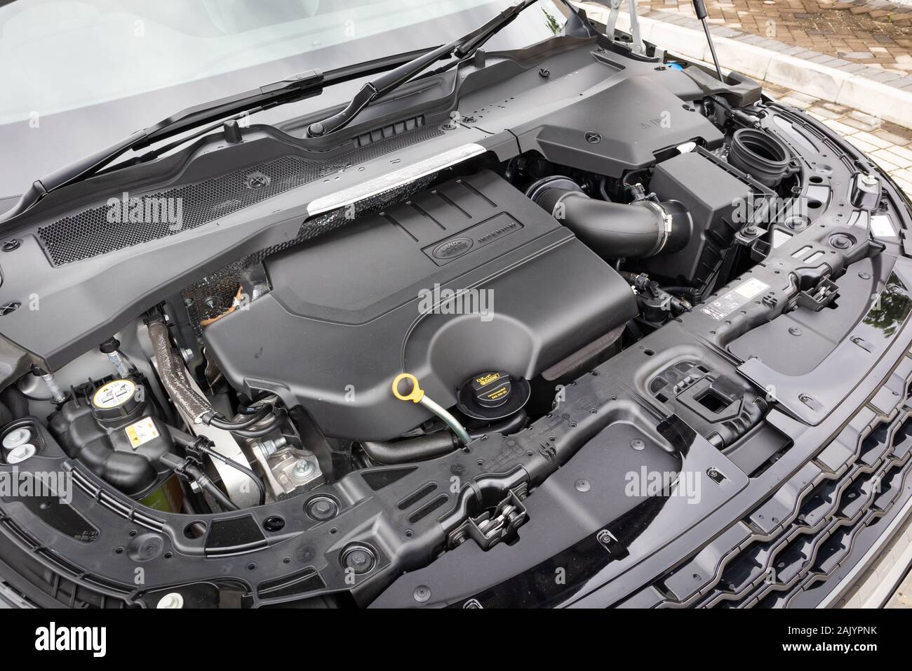 Hongkong, China Juli 2019: Range Rover Evoque P250 Motor am 3. Juli 2019 in  Hongkong Stockfotografie - Alamy