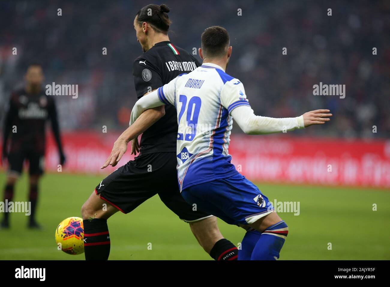 Mailand, Italien, 06. Jan 2020, Zlatan Ibrahimovic (Mailand) und Nicola murru (sampdoria) während der AC Mailand vs Sampdoria - Italienische Fußball Serie A Männer Meisterschaft - Credit: LPS/Francesco Scaccianoce/Alamy leben Nachrichten Stockfoto