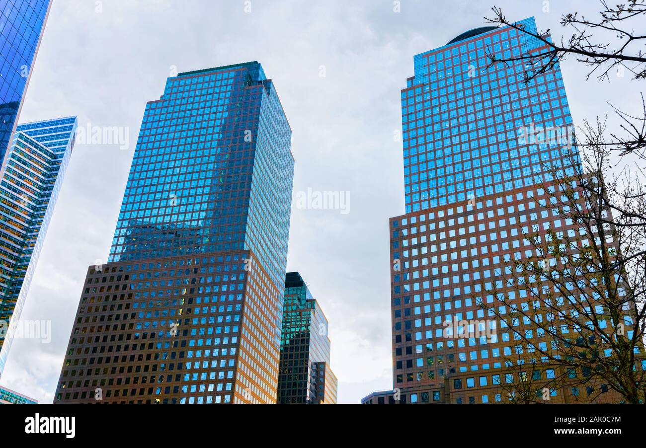 Drei World Financial Center im Financial District reflex Stockfoto