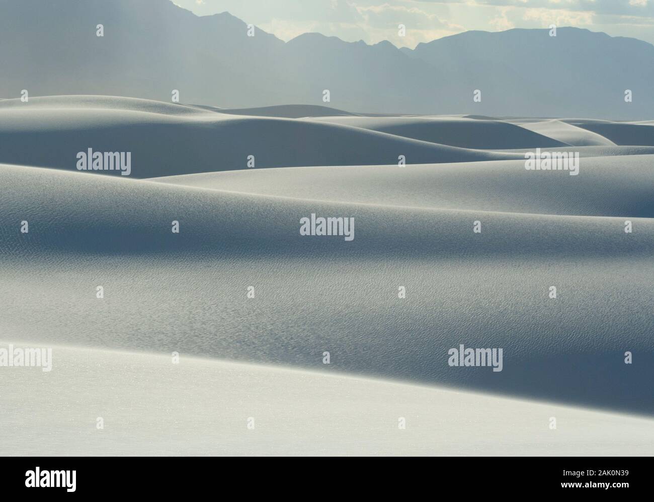 Glitzernden weißen Sanddünen im White Sands National Park in New Jersey sind vor allem aus dem mineral Gips. Stockfoto