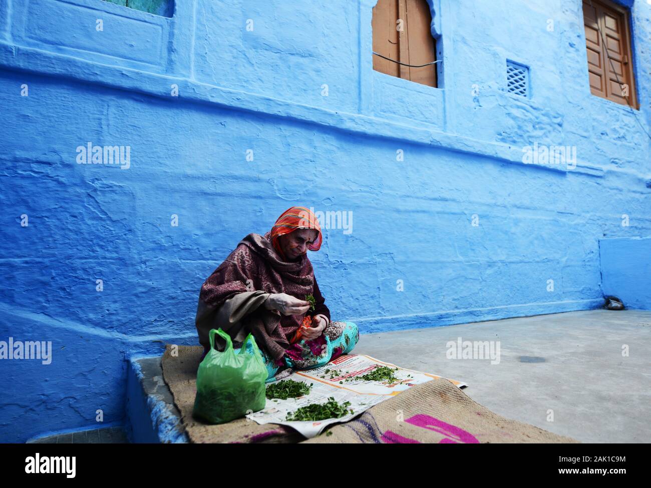 Die engen Gassen in der blauen Stadt Jodhpur, Indien. Stockfoto