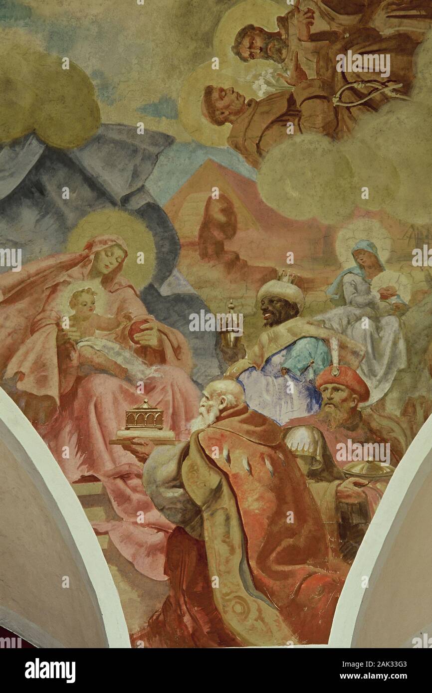 Die Pfarrkirche in Sümeg, Ungarn, ist mit Fresken von Franz Anton Maulbertsch verziert. (Undatiertes Foto) | Verwendung weltweit Stockfoto