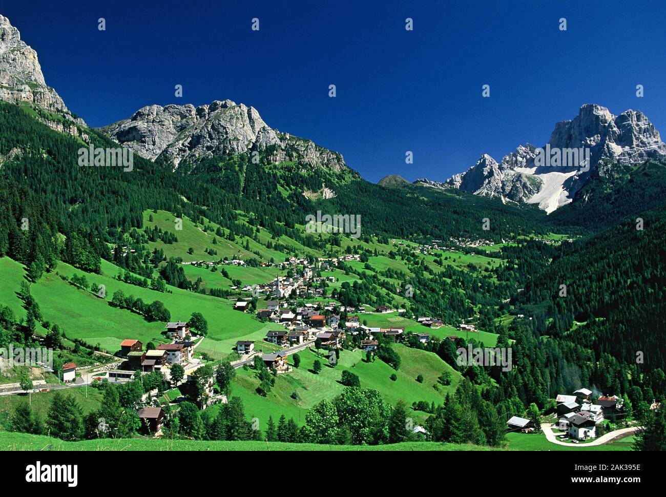 View of the mountains near Cortina, Italy. The community Selva di Cadore is located 1335 meters high.(undated picture) | usage worldwide Stockfoto