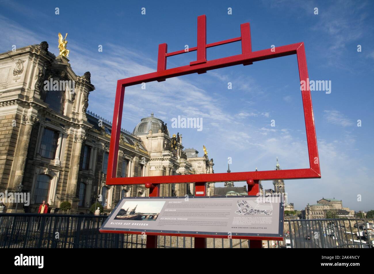 Dresden: Blick von der Brühlschen Terrasse in die Kunstakademie, Gosha als Standort von Canaletto, Dresden | Verwendung weltweit Stockfoto