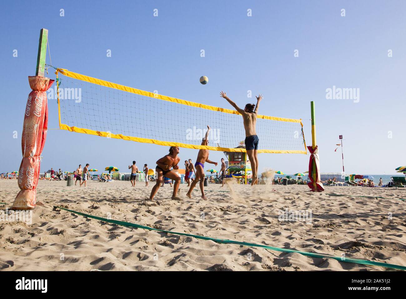 Stadtteil Lido di Ostia: Beach-Volleyball am Strand von Capo Cotta, Rom | Verwendung weltweit Stockfoto