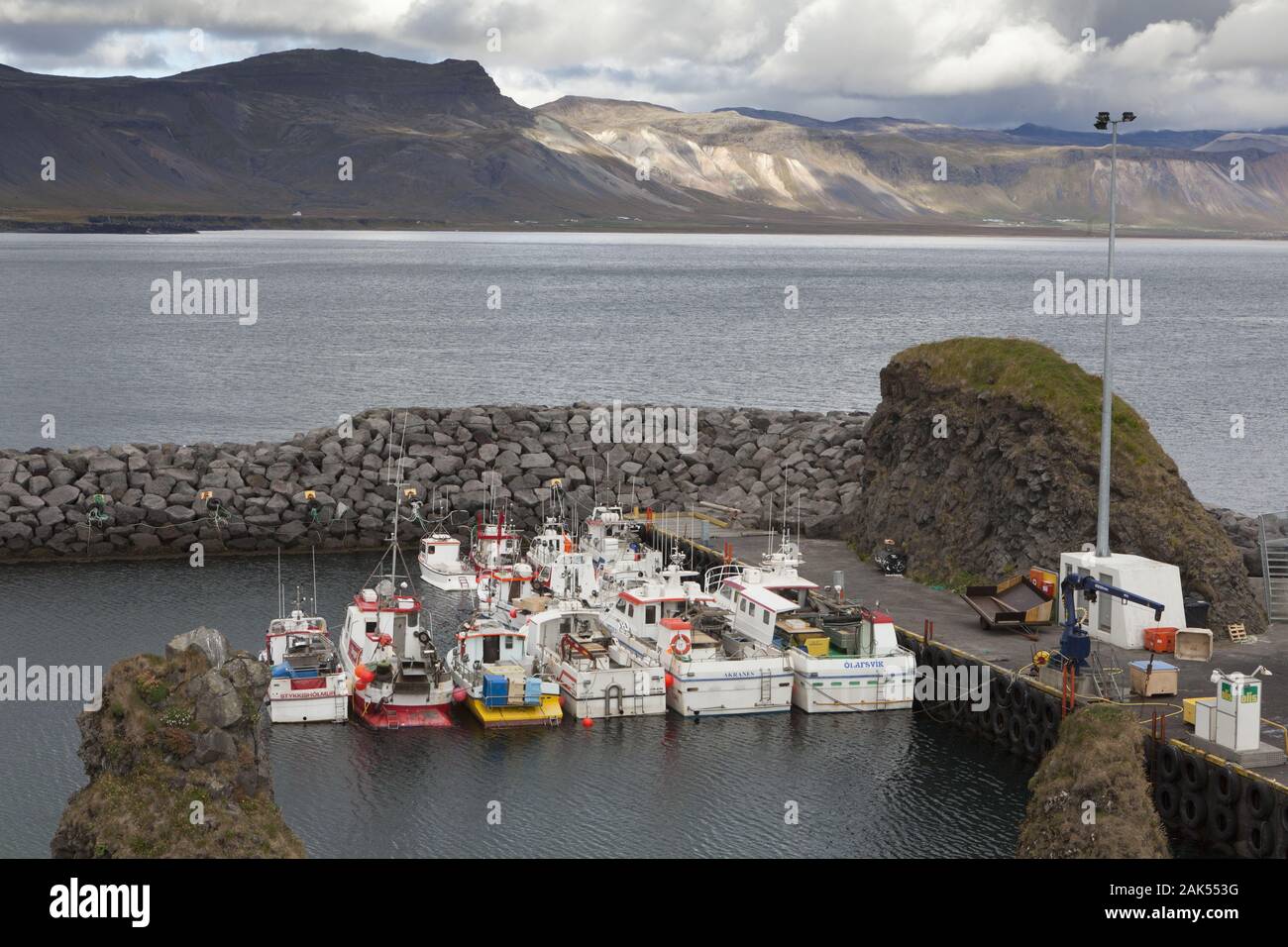 Halbinsel Snaefellsnes: Fischereihafen in Arnastapi, Insel | Verwendung weltweit Stockfoto