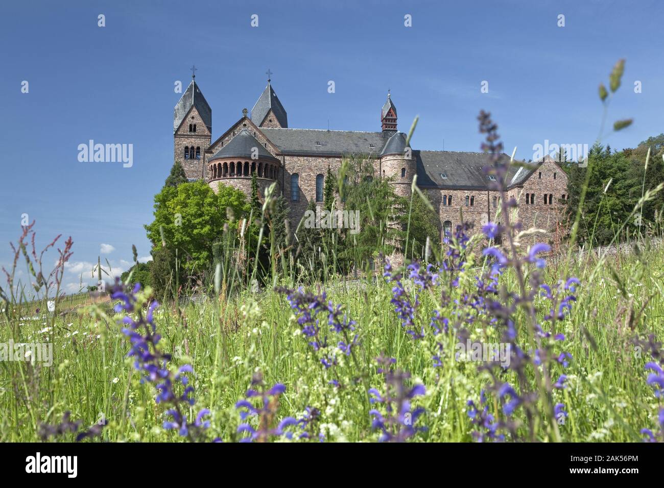 Eibingen bei Rüdesheim: benediktinerinnen-abtei St. Hildegard, Rhein | Verwendung weltweit Stockfoto