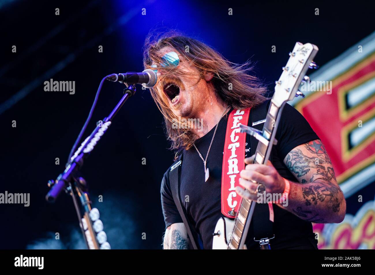 Kopenhagen, Dänemark - Juni 19., 2019. Die US-amerikanische Rockband Adler des Death Metal führt eine live während der dänischen Heavy Metal Festival Copenhell 2019 in Kopenhagen. Hier Sänger, Songwriter und Musiker Jesse Hughes ist live auf der Bühne gesehen. (Foto: Gonzales Foto - Mathias Kristensen). Stockfoto