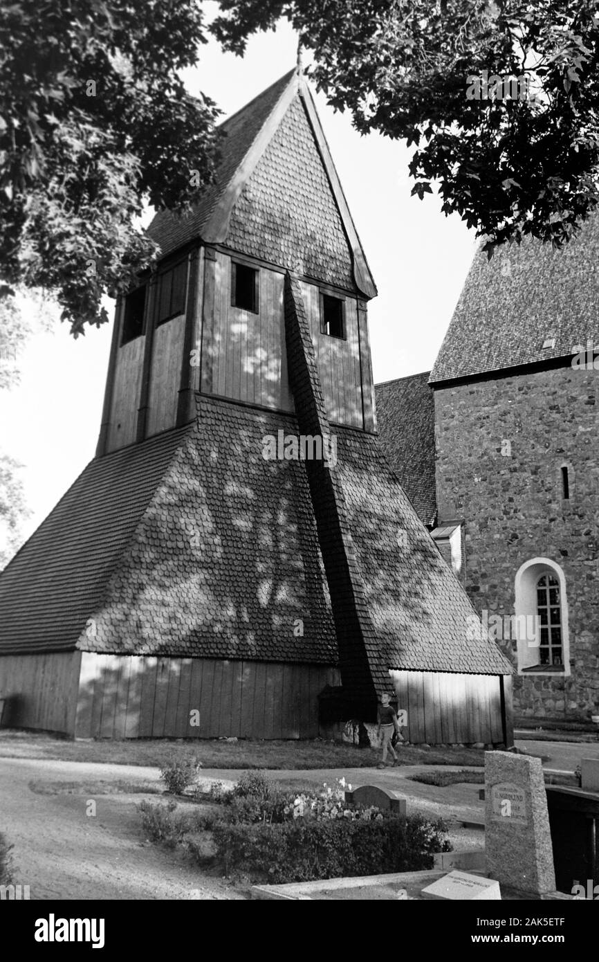 Kirche von altuppsala mit Glockenspiel, 1969 sterben. Kirche von Alte