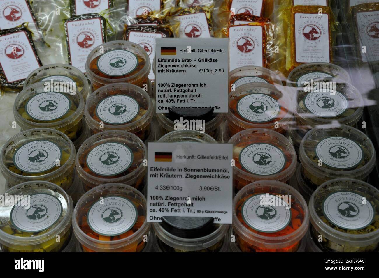 Gillenfeld: Bio-Produkte vom Vulkanhof, Eifel | Verwendung weltweit Stockfoto