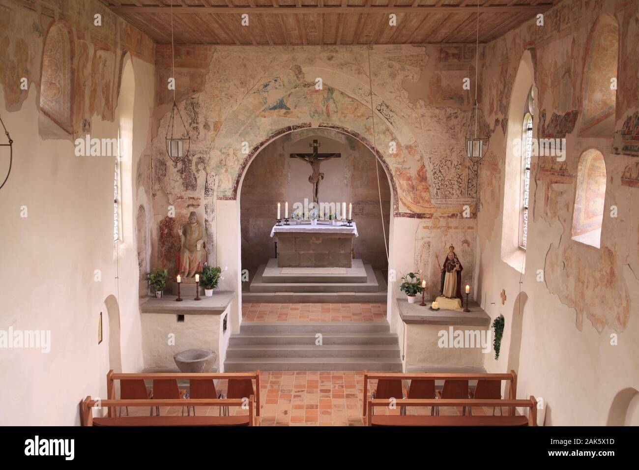 Ueberlingen/Stadtteil Goldbach Karolingische Wandmalereien in der